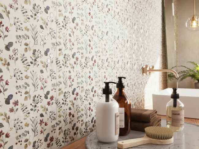 Garden-Whisper-en-CjhlSMc0YwgaImMJ