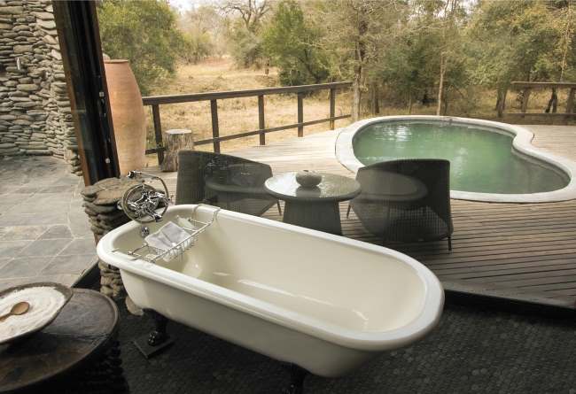 hex-stoneglass-black_amb_2